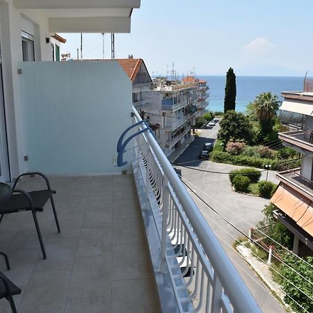 Sea View Luxury Apartment In Nea Kallikratia. Nea Kallikrateia 外观 照片
