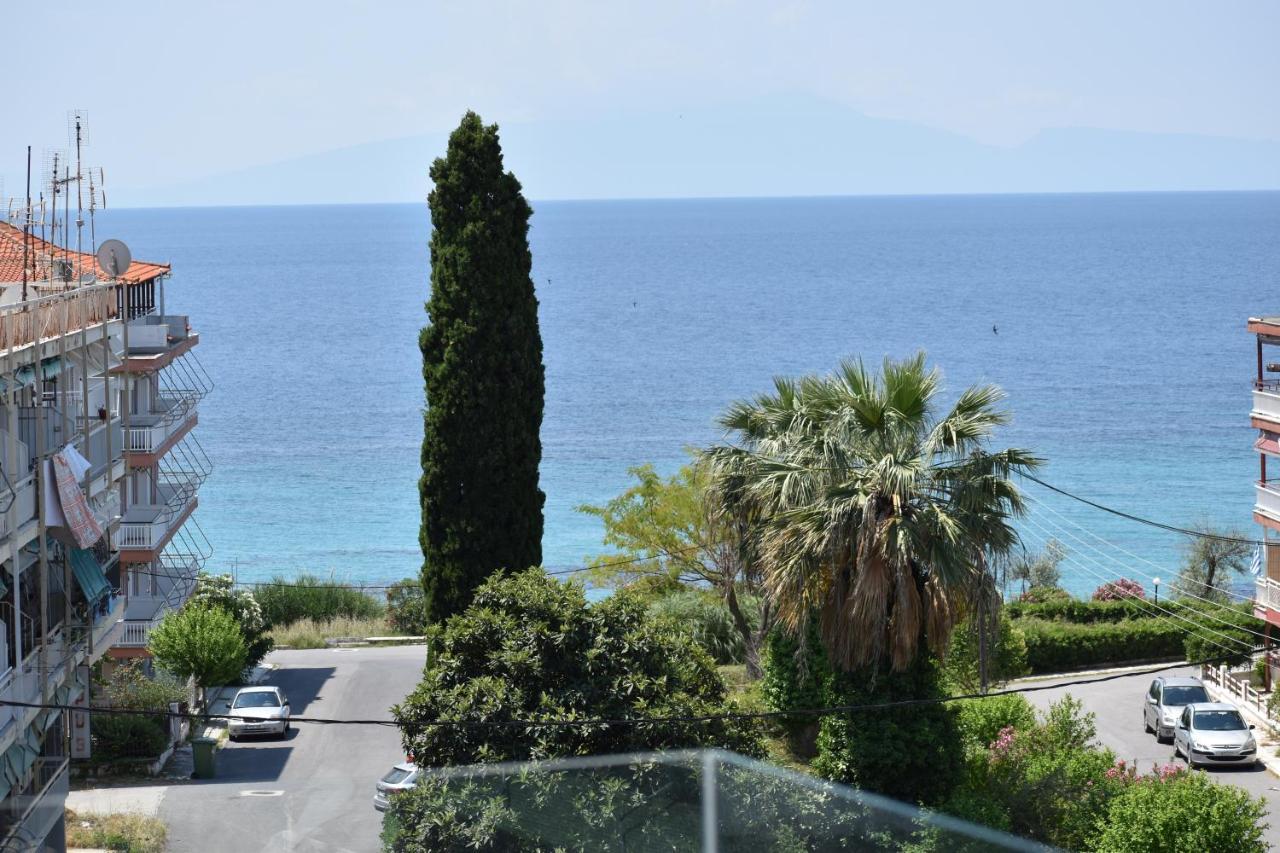 Sea View Luxury Apartment In Nea Kallikratia. Nea Kallikrateia 外观 照片