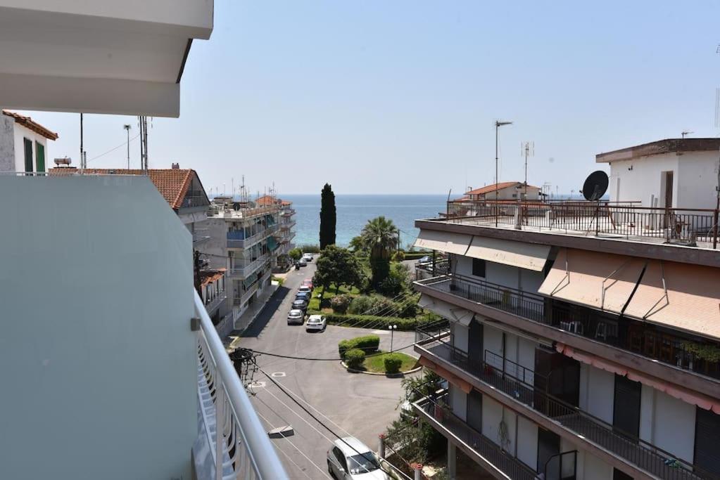 Sea View Luxury Apartment In Nea Kallikratia. Nea Kallikrateia 外观 照片