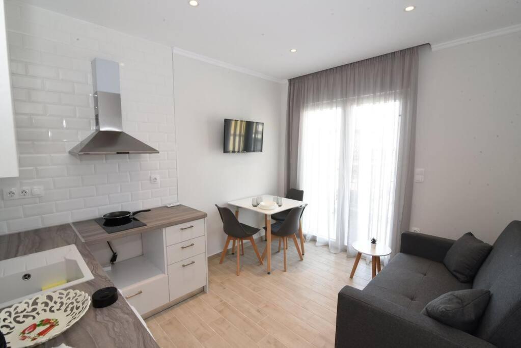 Sea View Luxury Apartment In Nea Kallikratia. Nea Kallikrateia 外观 照片